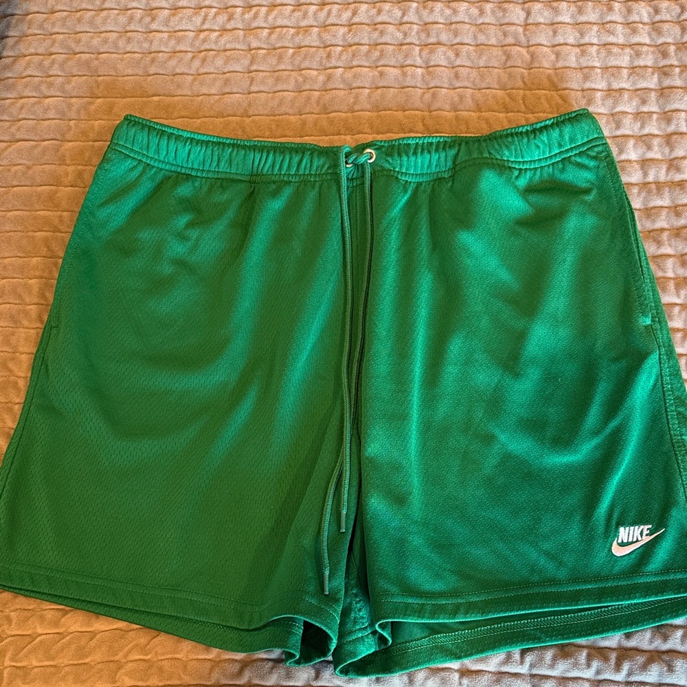 Nike Emerald Green Sports Shorts